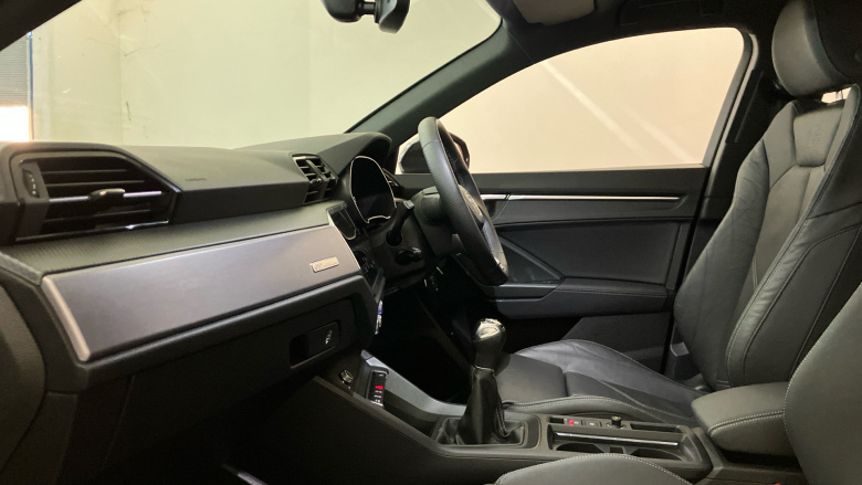 Audi Q3 35 TFSI S Line 5dr Petrol Estate